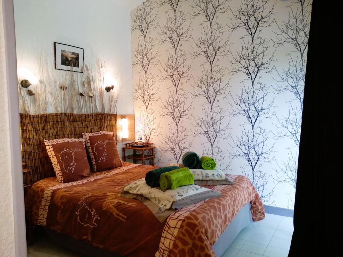 Chambre Independante Piscine, Parc, Cuisine... Brezilhac Ngoại thất bức ảnh