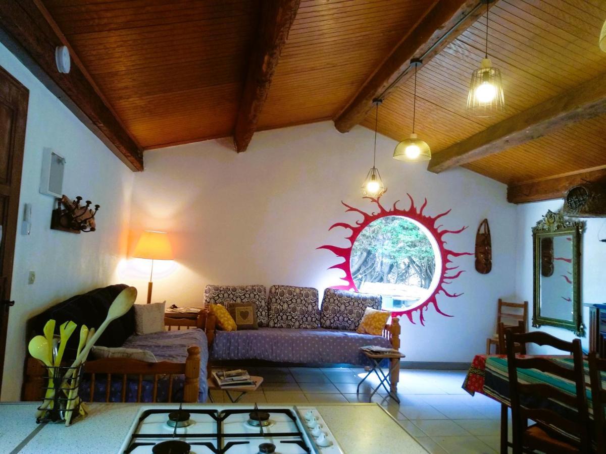 Chambre Independante Piscine, Parc, Cuisine... Brezilhac Ngoại thất bức ảnh