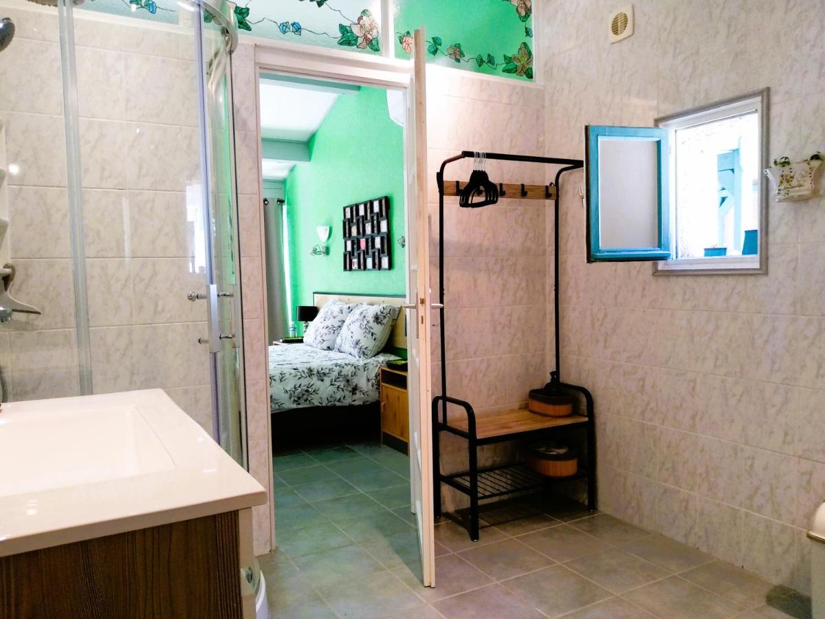 Chambre Independante Piscine, Parc, Cuisine... Brezilhac Ngoại thất bức ảnh